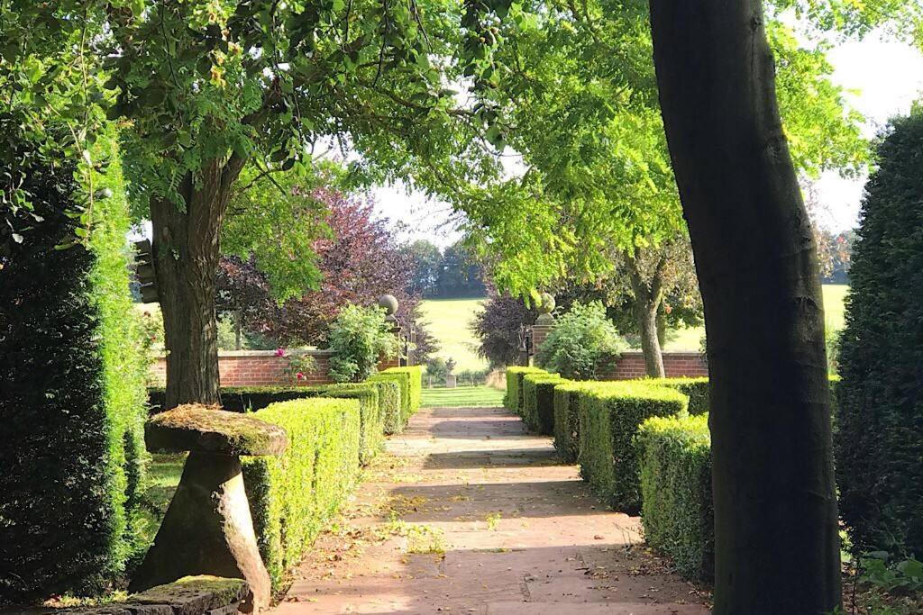 Beautiful Rural Apt, Walking Distance To Three Choirs Vineyard/Brassiere Gloucestershire Apartment Newent Bagian luar foto